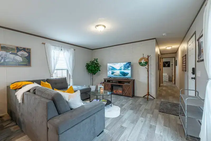 Cozy 3BR Lodge, Belgrade MT vacation rental – listing photo 11 of 16