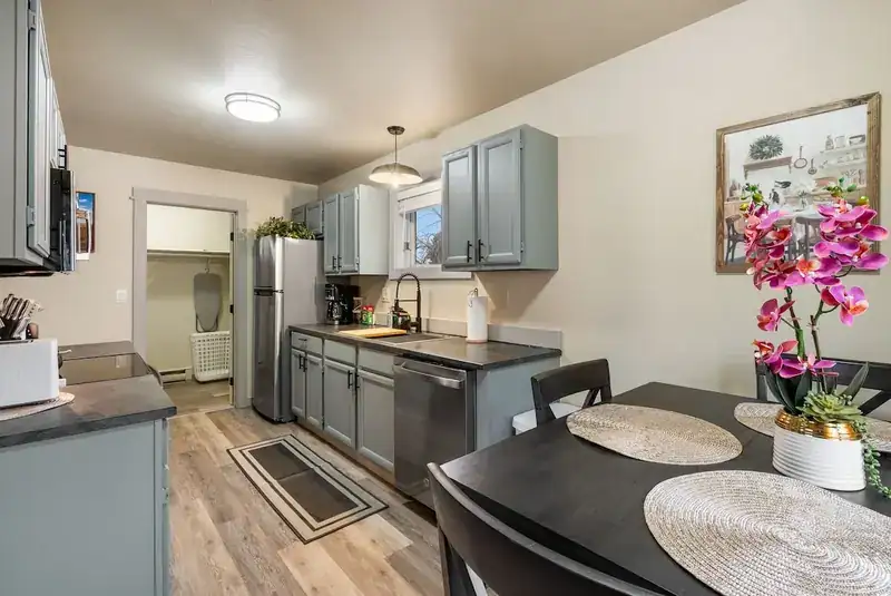 Modern Mountainview A, Belgrade MT vacation rental – listing photo 6 of 18