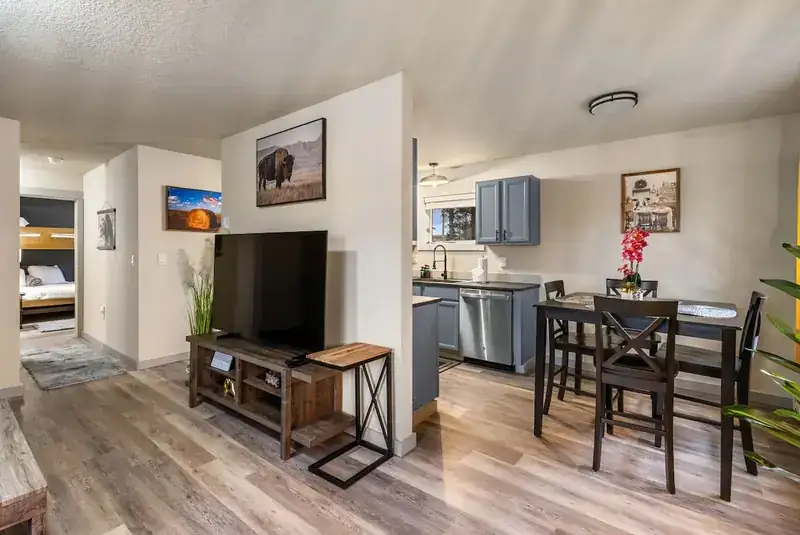 Modern Mountainview B, Belgrade MT vacation rental – listing photo 2 of 18